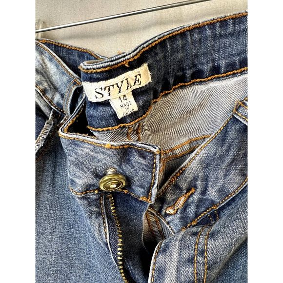 STYLE FADED BLUE WESTERN FLARE WITH STUD EMBELLISHMENT SZ US14: NWOT - Picture 5 of 6